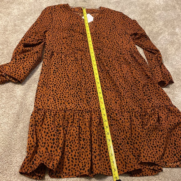 Boutique:Cheetah print brown with black spots, Bell sleeve dress never worn - Picture 7 of 11